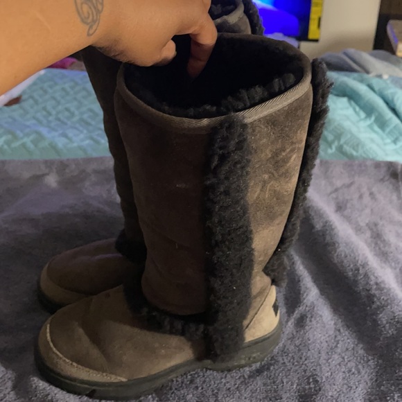 Sunburst uggs - Picture 5 of 6